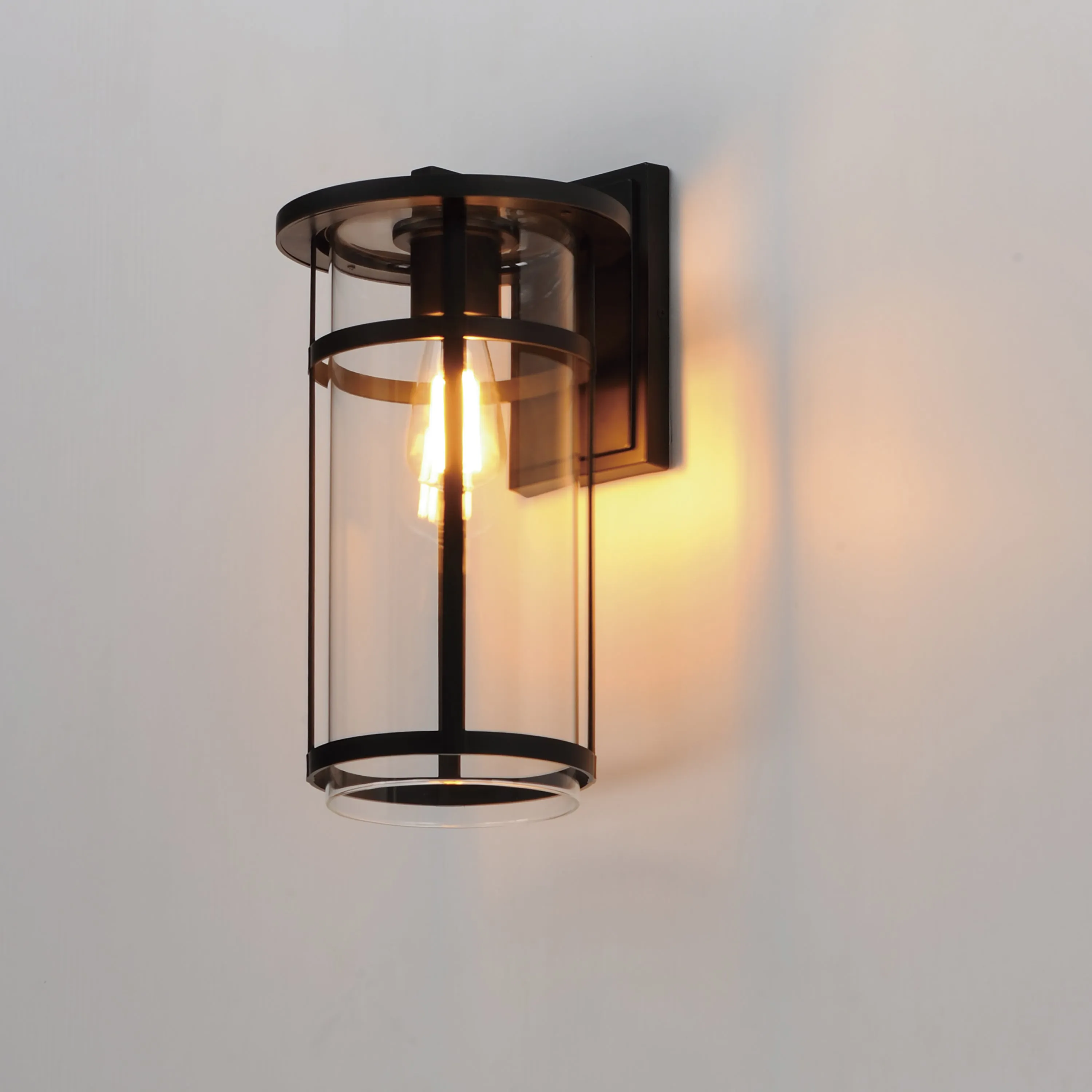 Clyde VX Large Outdoor Wall Sconce