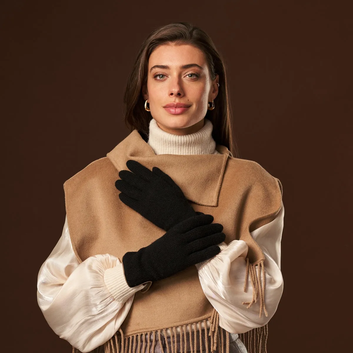 Florentina (black) - Handmade Italian knitted wool gloves with luxurious cashmere lining