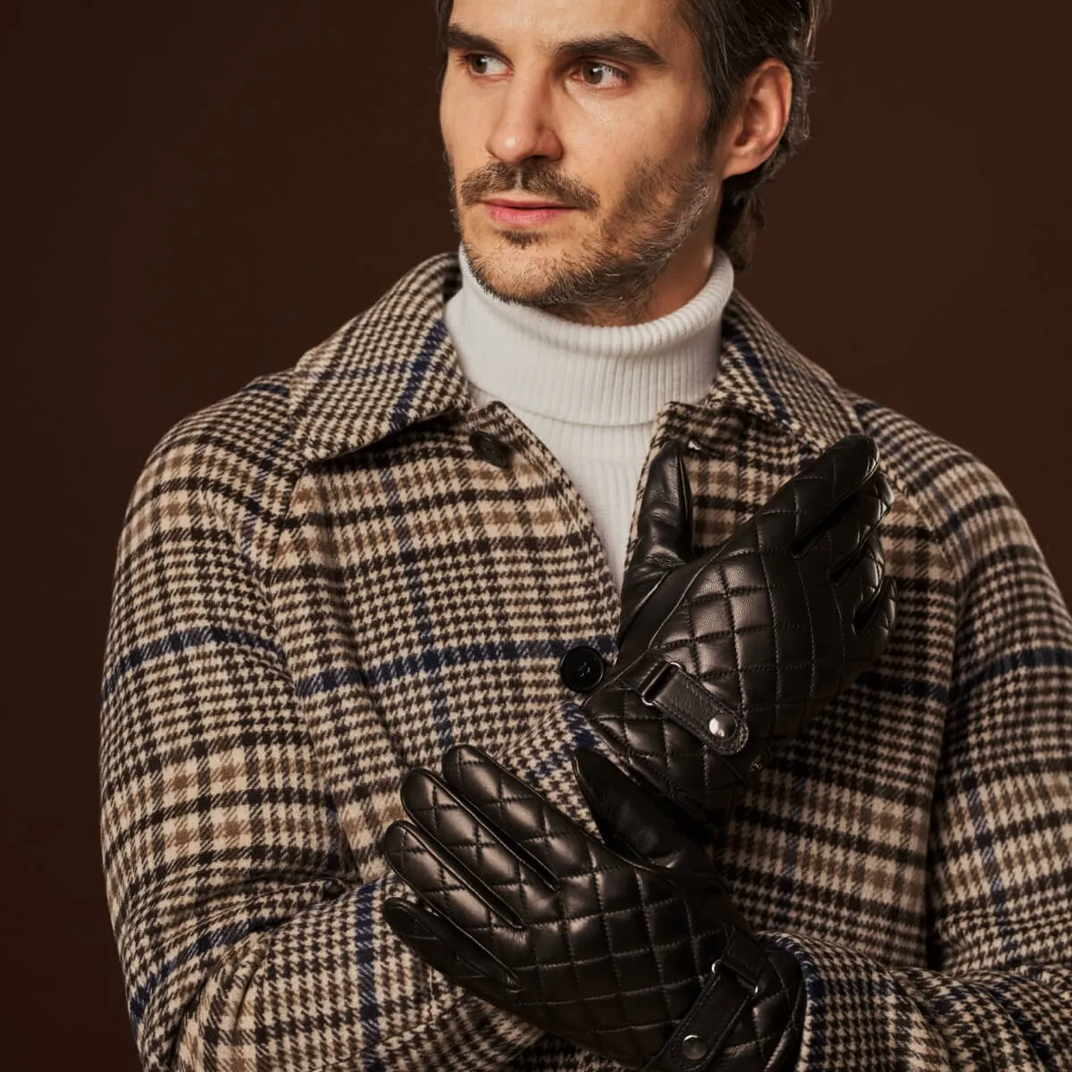 Luca (black) - Italian lambskin leather gloves with cashmere lining and checkered pattern