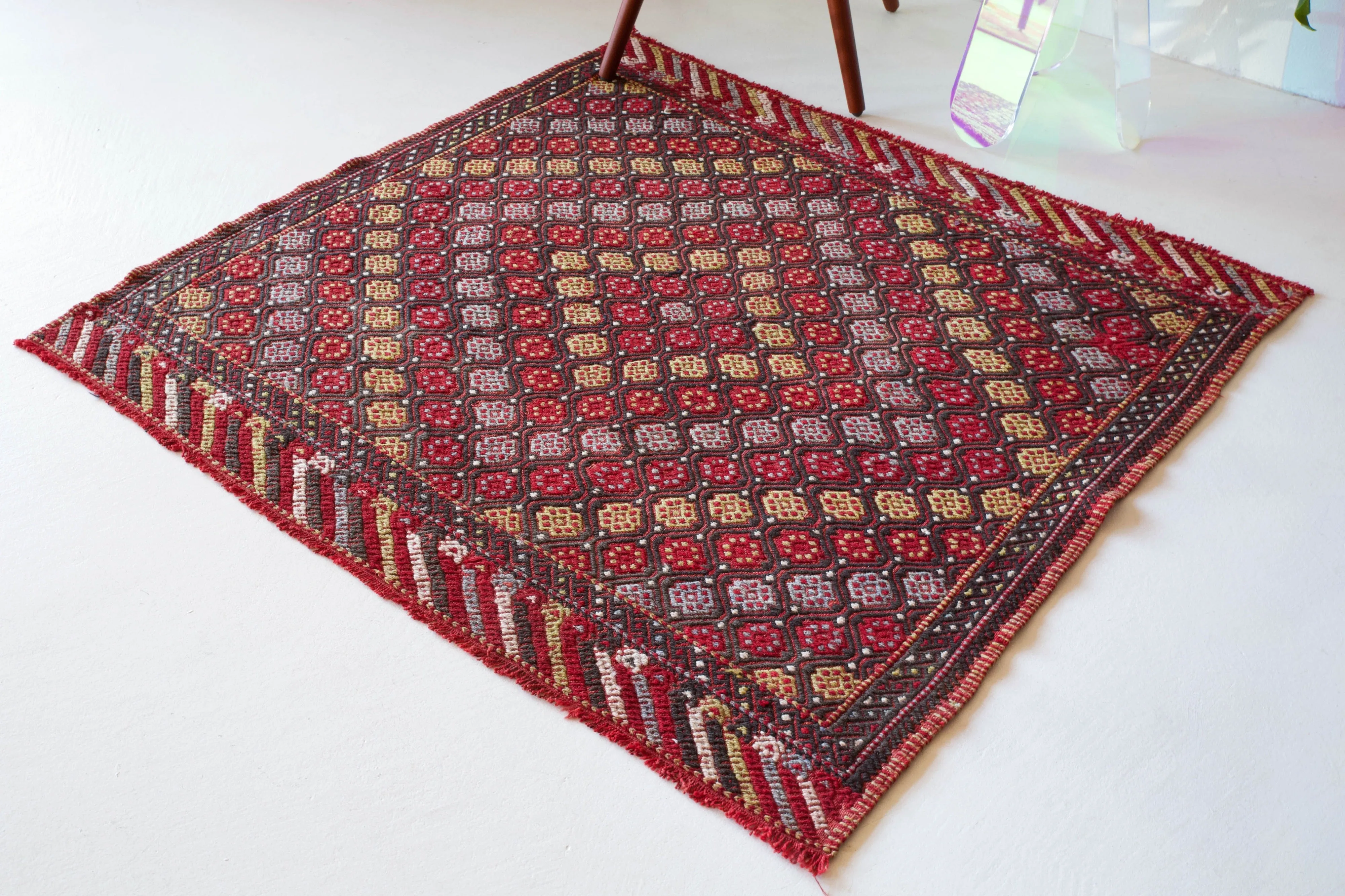 Vintage Mini Turkish Kilim Rug 4'4"x4'7"